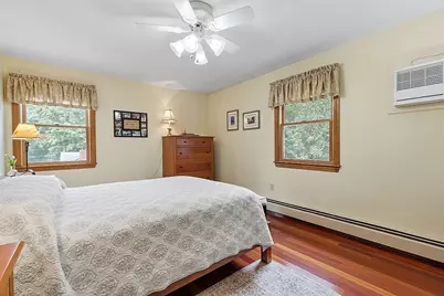 109 Townsend St, Pepperell, MA 01463 - Photo 10