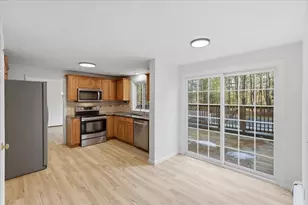 66 Box Pond Dr, Bellingham, MA 02019 - Photo 8