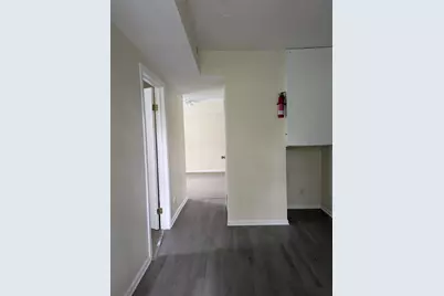 125 Greene St #2 B, Springfield, MA 01109 - Photo 4