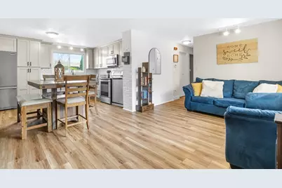 44 Hobson St, Brockton, MA 02302 - Photo 4