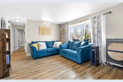 44 Hobson St, Brockton, MA 02302 - Photo 6