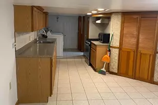 38 Chapel St, Lowell, MA 01852 - Photo 6