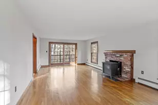 31 Mohawk Rd, Andover, MA 01810 - Photo 14