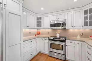 70 Jericho Rd, Weston, MA 02493 - Photo 10