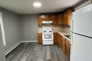 99 Winthrop St, Taunton, MA 02780 - Photo 10