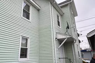 99 Winthrop St, Taunton, MA 02780 - Photo 12