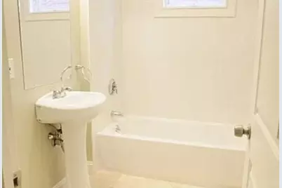 4043 Washington St #2, Boston, MA 02131 - Photo 8