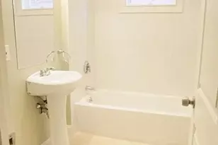 4043 Washington St, Boston, MA 02131 - Photo 8