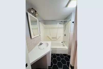 158 Monrovia St, Springfield, MA 01104 - Photo 30