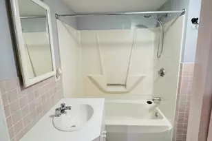 158 Monrovia St, Springfield, MA 01104 - Photo 30