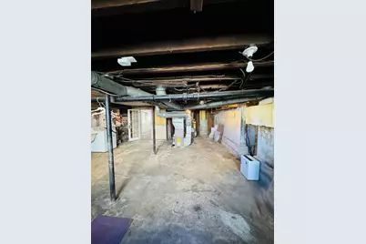 158 Monrovia St, Springfield, MA 01104 - Photo 38