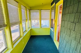 158 Monrovia St, Springfield, MA 01104 - Photo 32