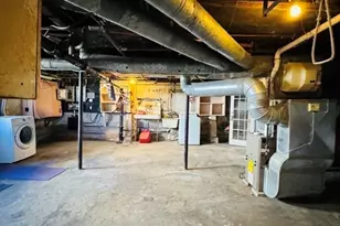 158 Monrovia St, Springfield, MA 01104 - Photo 36