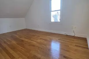 61 Crescent St, Chelsea, MA 02150 - Photo 4