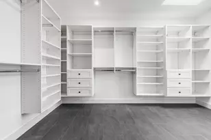 360 Athens St, Boston, MA 02127 - Photo 20