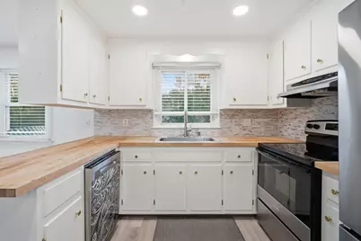 181 Beauchamp Terrace, Chicopee, MA 01020 - Photo 6