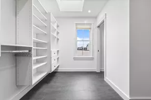 360 Athens St, Boston, MA 02127 - Photo 20