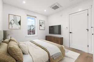 360 Athens St, Boston, MA 02127 - Photo 14