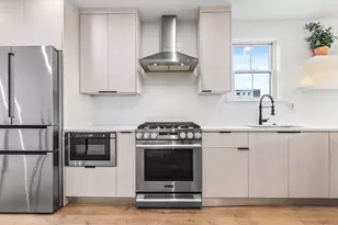 360 Athens St, Boston, MA 02127 - Photo 2