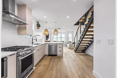 360 Athens St #360, Boston, MA 02127 - Photo 6