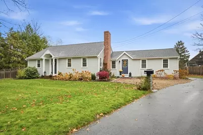 61 Spofford St, Newburyport, MA 01950 - Photo 2