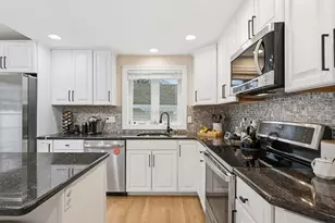 15 Limewood Ave, Billerica, MA 01821 - Photo 12