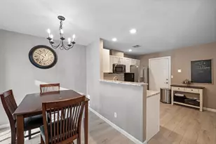 709 Gazebo Cir, Reading, MA 01867 - Photo 6