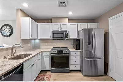 709 Gazebo Cir #709, Reading, MA 01867 - Photo 2