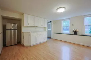 16 Beacon Pl, Melrose, MA 02176 - Photo 2