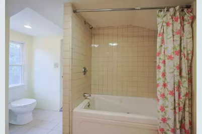 18 Beacon Place #18, Melrose, MA 02176 - Photo 20