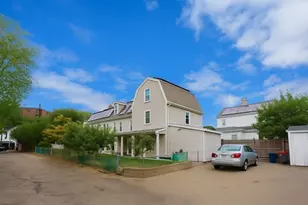 18 Beacon Pl, Melrose, MA 02176 - Photo 26