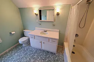 93 Meridian St, Melrose, MA 02176 - Photo 8