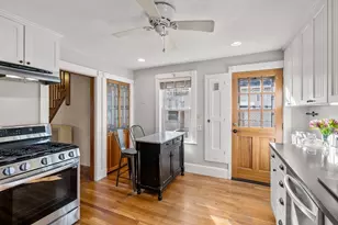 31 Partridge St, Boston, MA 02132 - Photo 10