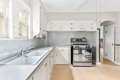 18 Winter St, Dedham, MA 02026 - Photo 6