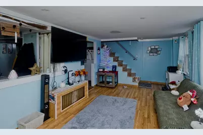 20 Prospect St, Adams, MA 01220 - Photo 4