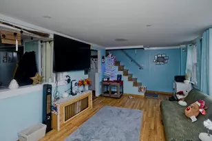20 Prospect St, Adams, MA 01220 - Photo 4