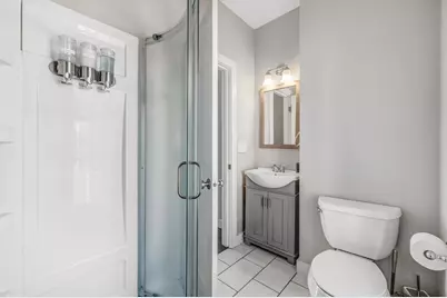 607 E 2nd Street, Boston, MA 02127 - Photo 16