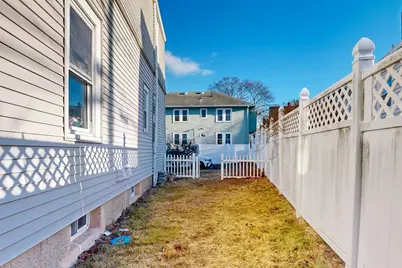 58 Dearborn St, Medford, MA 02155 - Photo 34