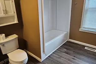 176 Corthell St, Springfield, MA 01151 - Photo 4