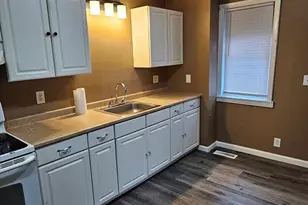 176 Corthell St, Springfield, MA 01151 - Photo 2