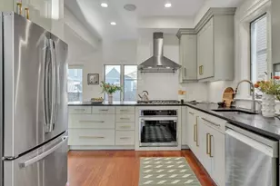 7 Cypress St, Cambridge, MA 02140 - Photo 8