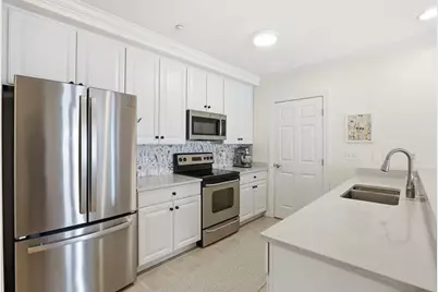 6 Woodman Way #403, Newburyport, MA 01950 - Photo 4