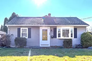 39 McCarthy Ave, Chicopee, MA 01020 - Photo 1