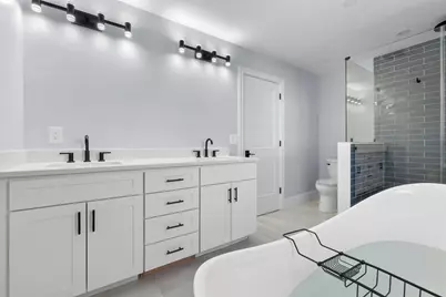 35 Liberty Ave, Revere, MA 02151 - Photo 16