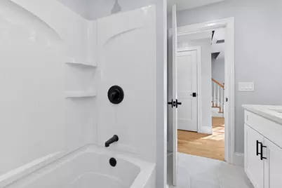 35 Liberty Ave, Revere, MA 02151 - Photo 4