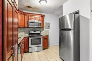 133 Warren St, Watertown, MA 02472 - Photo 12