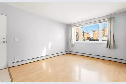 133 Warren St #3, Watertown, MA 02472 - Photo 8