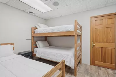 7 Stewart St, Haverhill, MA 01830 - Photo 16