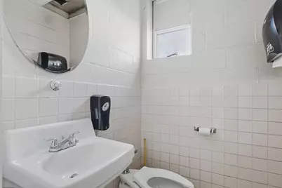 7 Stewart St, Haverhill, MA 01830 - Photo 24