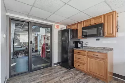 7 Stewart St, Haverhill, MA 01830 - Photo 14